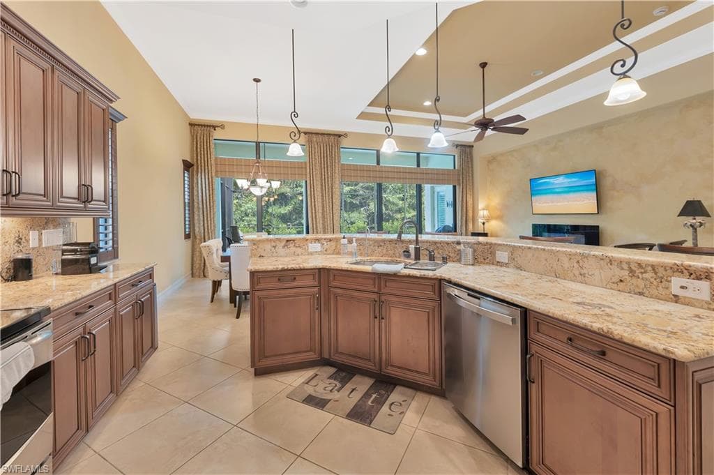 15903 Secoya Reserve CIR, NAPLES FL 34110-11