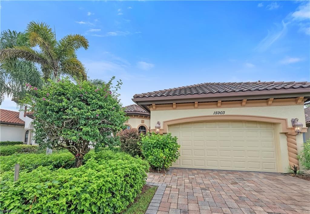 15903 Secoya Reserve CIR, NAPLES FL 34110-33