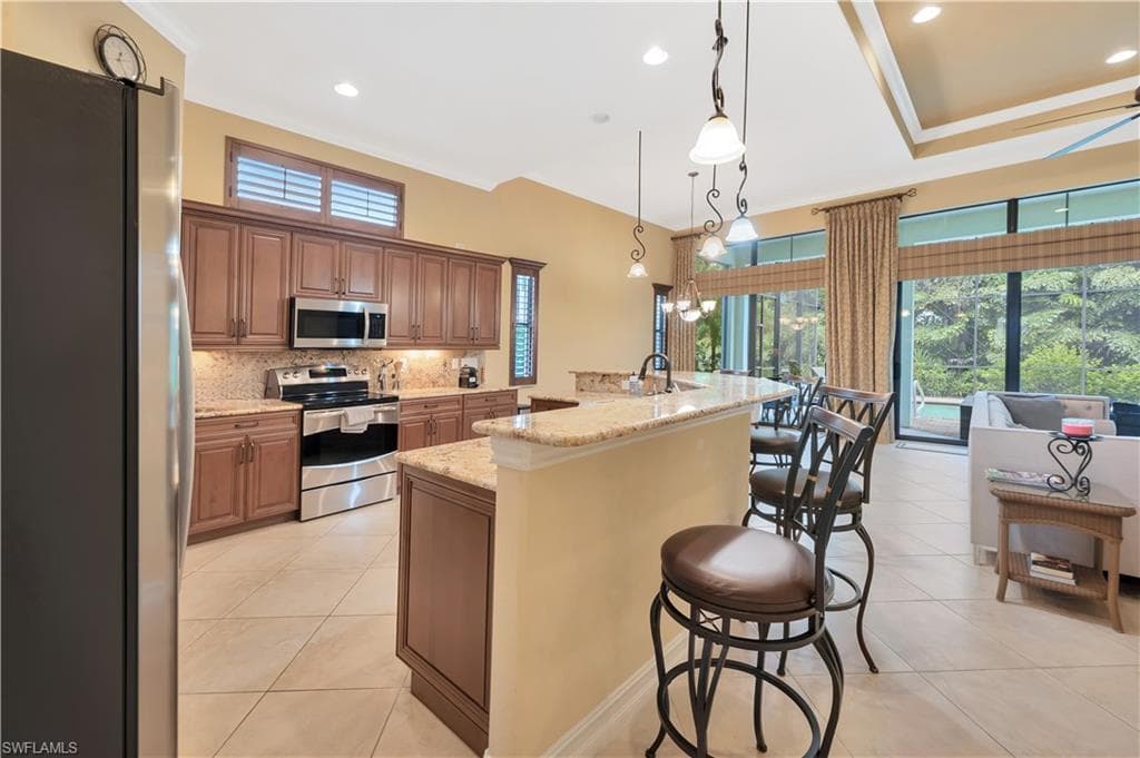 15903 Secoya Reserve CIR, NAPLES FL 34110-9