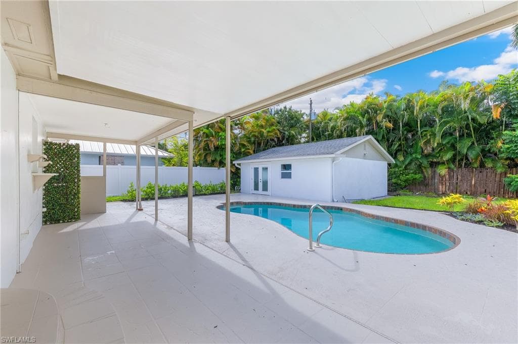 1342 Alhambra DR, FORT MYERS FL 33901-1