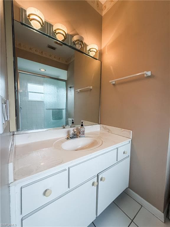 10744 Blue Bimini CIR, ESTERO FL 33928-17