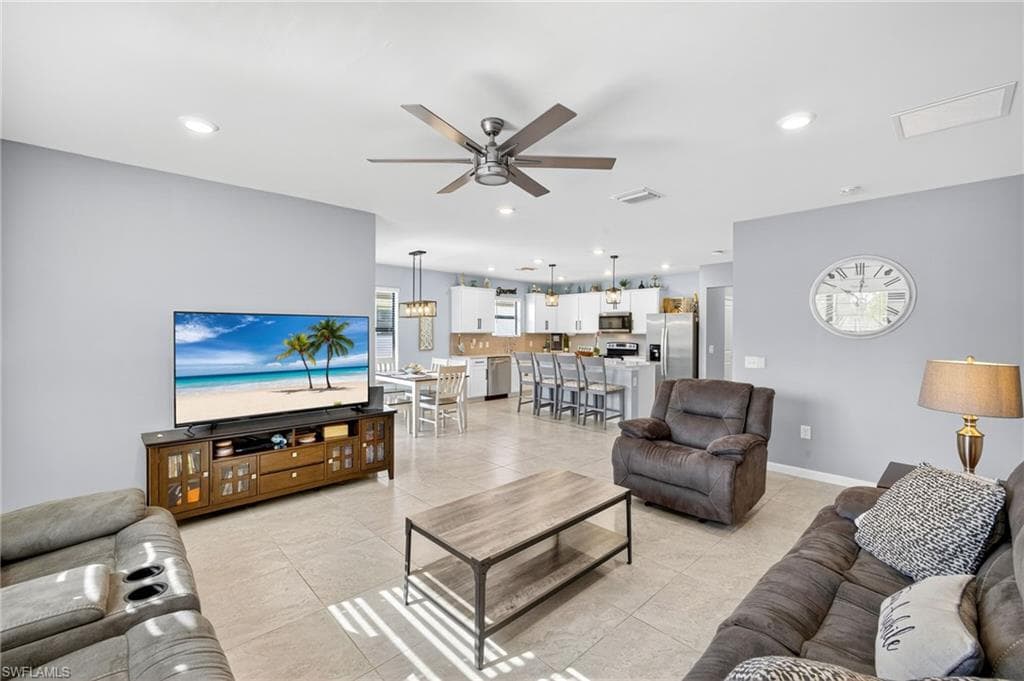 16016 Shoebutton CT, NORTH FORT MYERS FL 33917-6