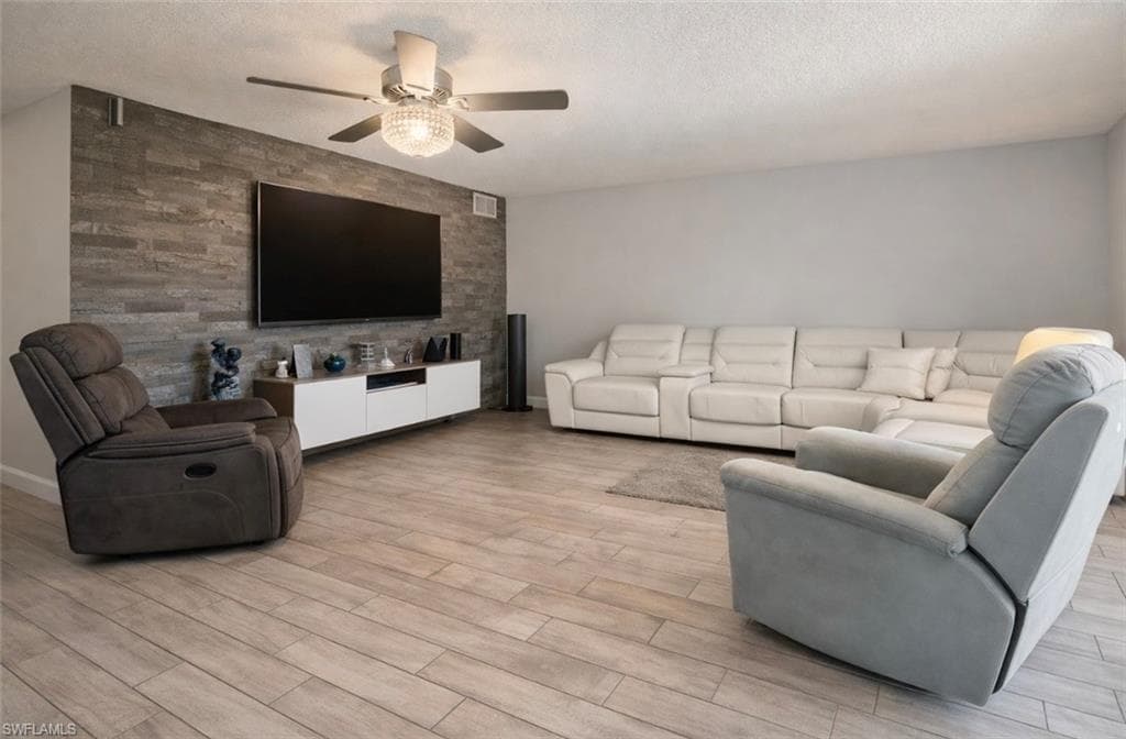 1020 Palm View DR # 101C, NAPLES FL 34110-2