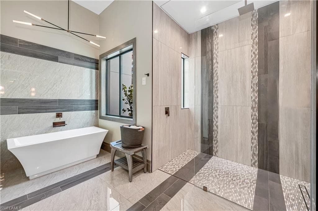 836 Miramar CT, CAPE CORAL FL 33904-20