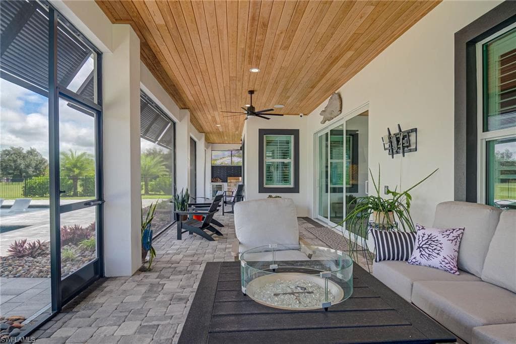 28984 Gin LN, PUNTA GORDA FL 33982-37