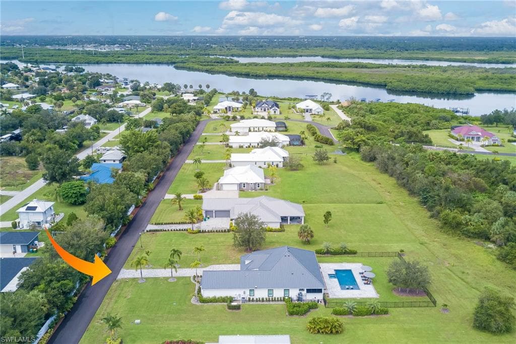 28984 Gin LN, PUNTA GORDA FL 33982-49