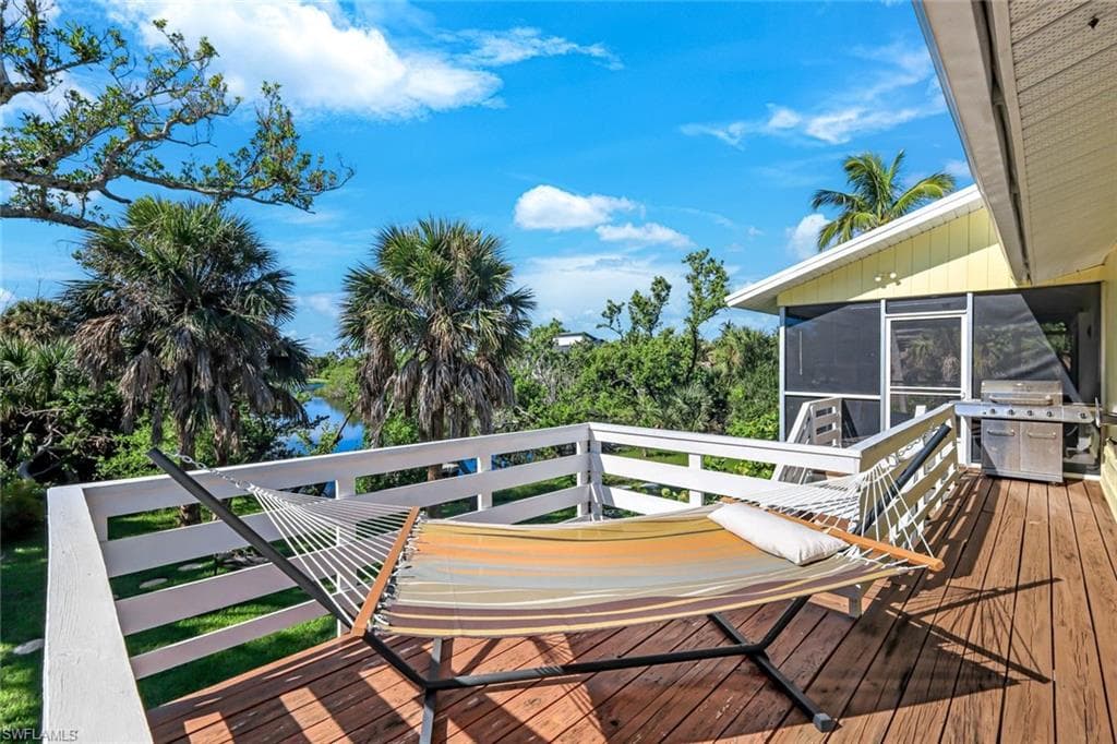 1752 Serenity LN, SANIBEL FL 33957-17