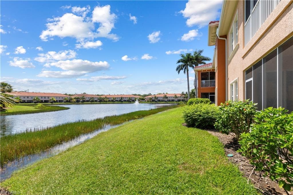 10035 Via Colomba CIR # 102, FORT MYERS FL 33966-22