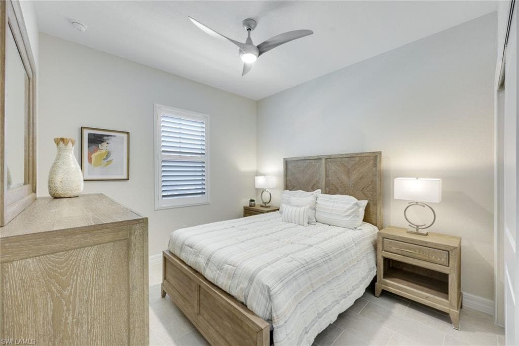 273 Indies DR E 102-12