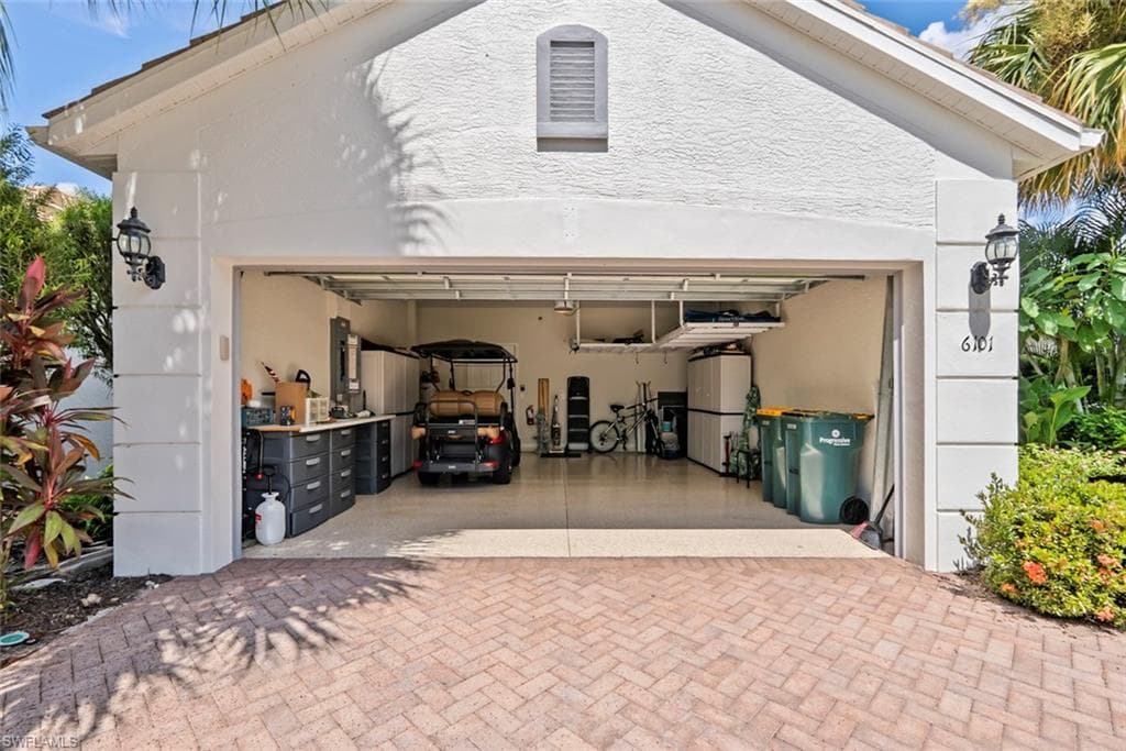 6101 Victory DR, AVE MARIA FL 34142-29