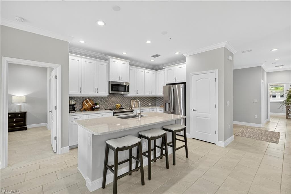 2319 Sawyers Hill RD # 705, NAPLES FL 34120-8