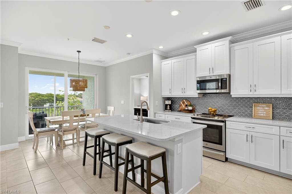 2319 Sawyers Hill RD # 705, NAPLES FL 34120-7