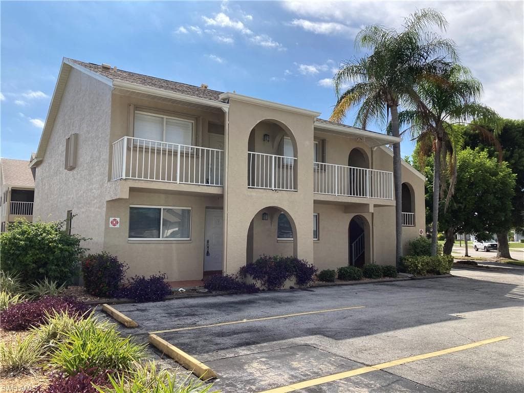 4321 Country Club BLVD # 101, CAPE CORAL FL 33904-14