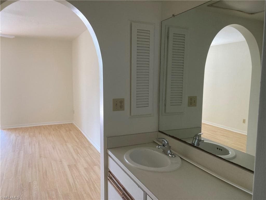 4321 Country Club BLVD # 101, CAPE CORAL FL 33904-7