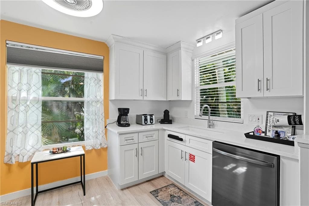 167 Coconut DR-6