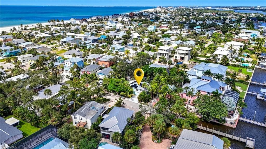 167 Coconut DR-33