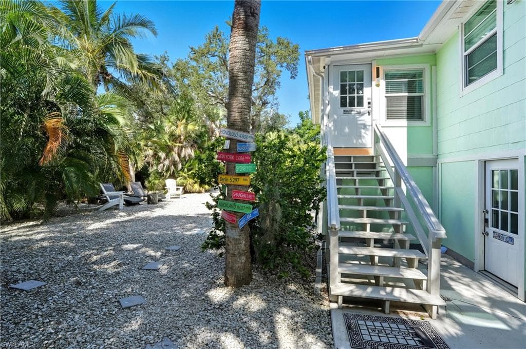 167 Coconut DR-18
