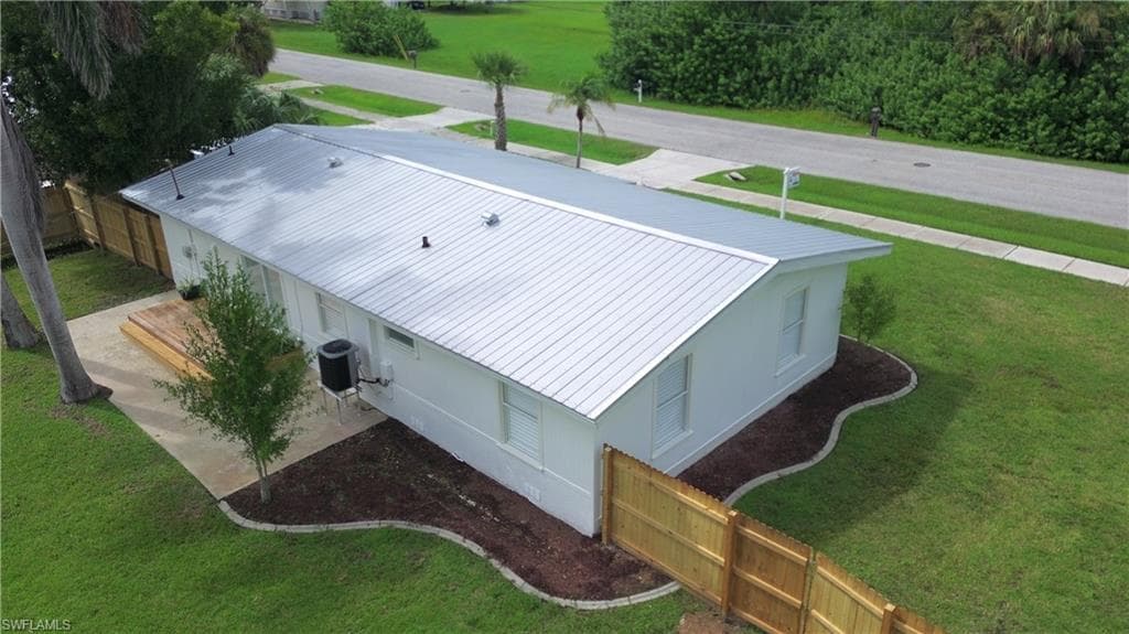 213 W McKenzie ST, PUNTA GORDA FL 33950-45
