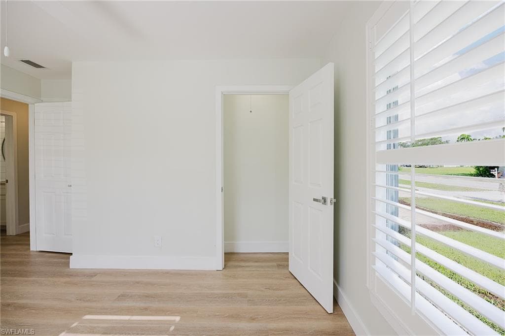 213 W McKenzie ST, PUNTA GORDA FL 33950-19