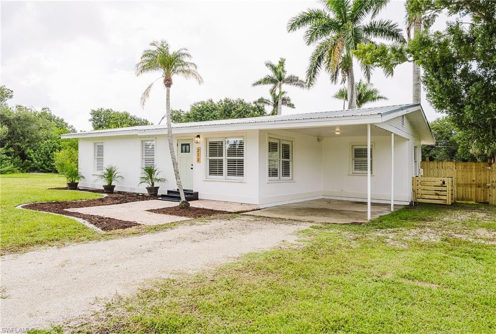 213 W McKenzie ST, PUNTA GORDA FL 33950-40