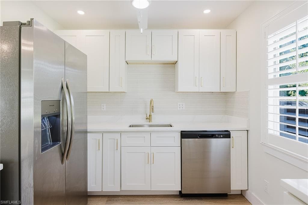 213 W McKenzie ST, PUNTA GORDA FL 33950-14