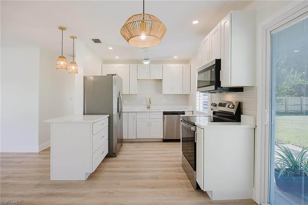 213 W McKenzie ST, PUNTA GORDA FL 33950-10