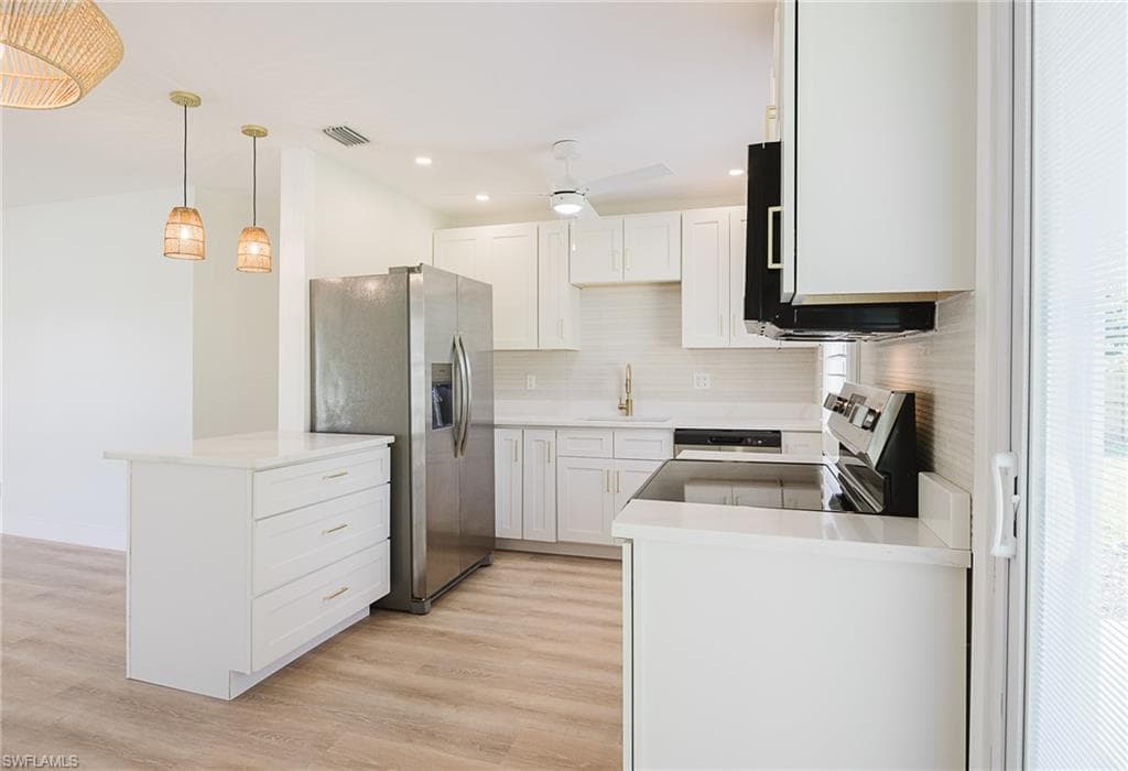 213 W McKenzie ST, PUNTA GORDA FL 33950-30