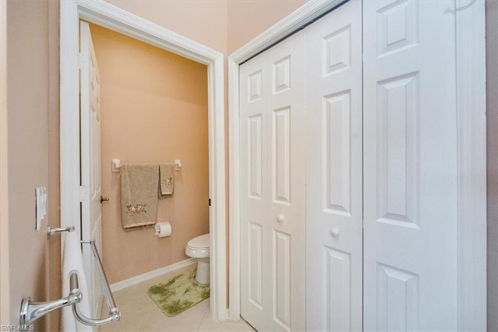 2381 Hidden Lake CT # 8202, NAPLES FL 34112-26