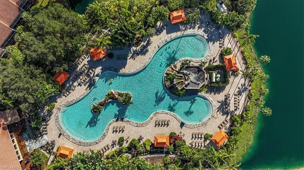 2381 Hidden Lake CT # 8202, NAPLES FL 34112-45