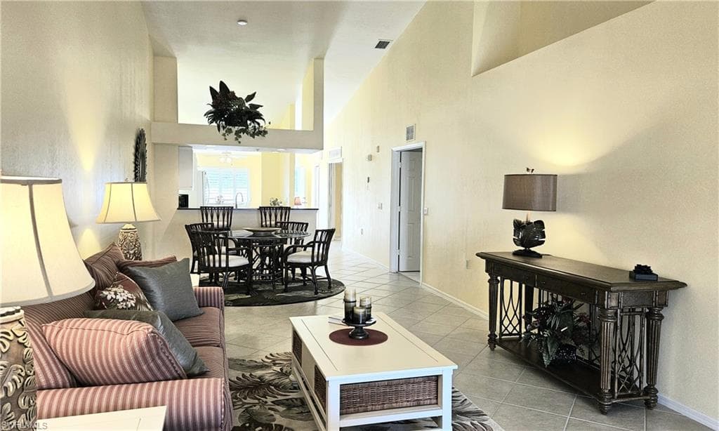 2381 Hidden Lake CT # 8202, NAPLES FL 34112-19