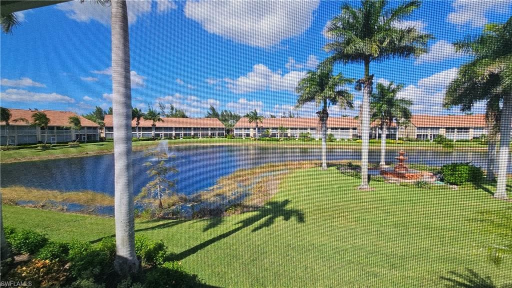 2381 Hidden Lake CT # 8202, NAPLES FL 34112-32