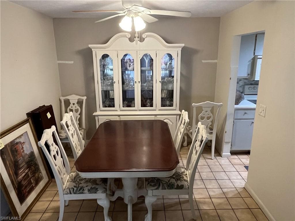 4002 SE 20th PL # 4, CAPE CORAL FL 33904-15