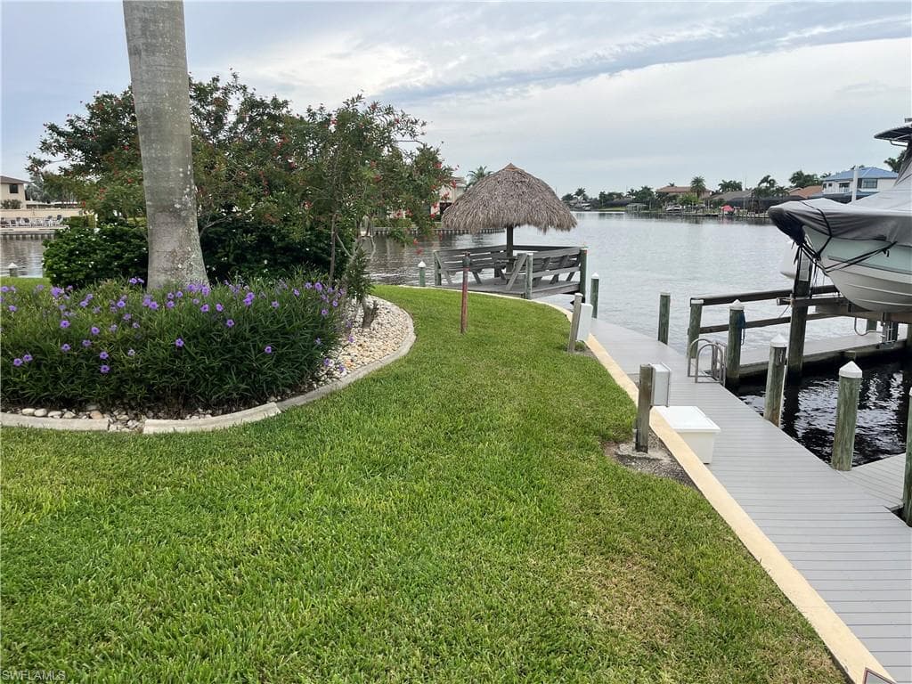 4002 SE 20th PL # 4, CAPE CORAL FL 33904-2