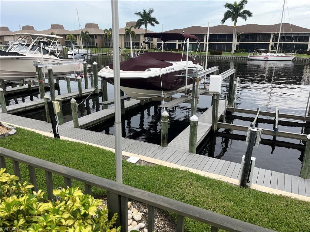 4002 SE 20th PL # 4, CAPE CORAL FL 33904-7