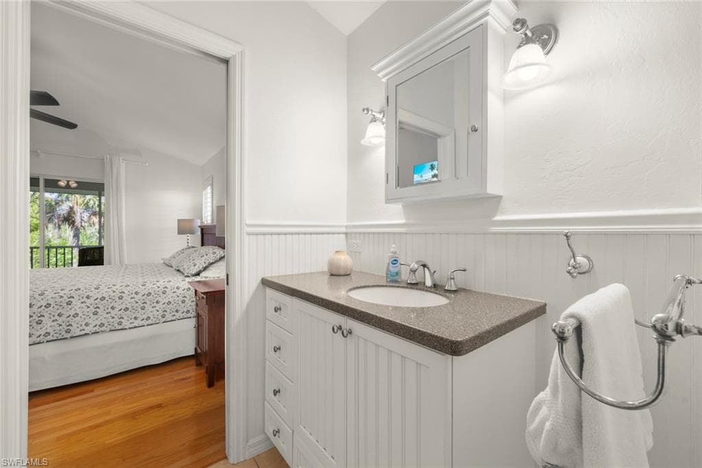1846 Farm TRL, SANIBEL FL 33957-17