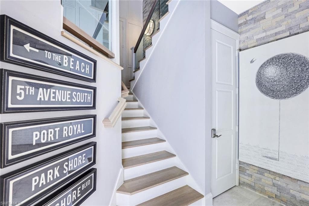 510 2nd ST S # 102, NAPLES FL 34102-1