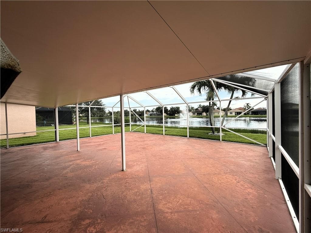 2679 Blue Cypress Lake CT, CAPE CORAL FL 33909-18