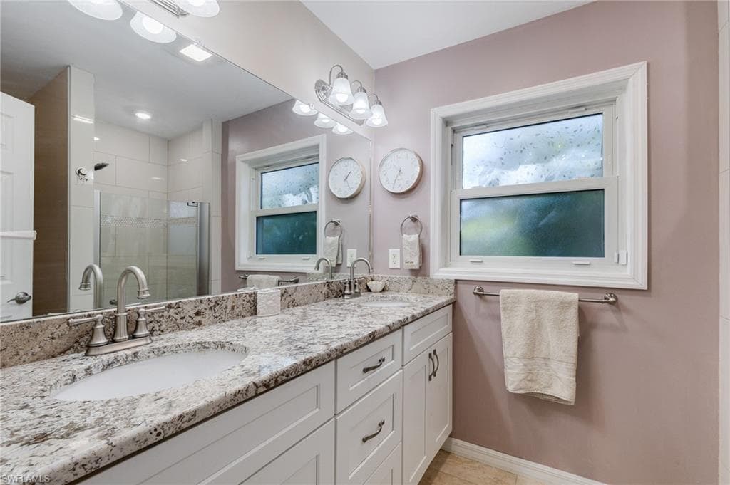 1292 Biltmore DR, FORT MYERS FL 33901-22