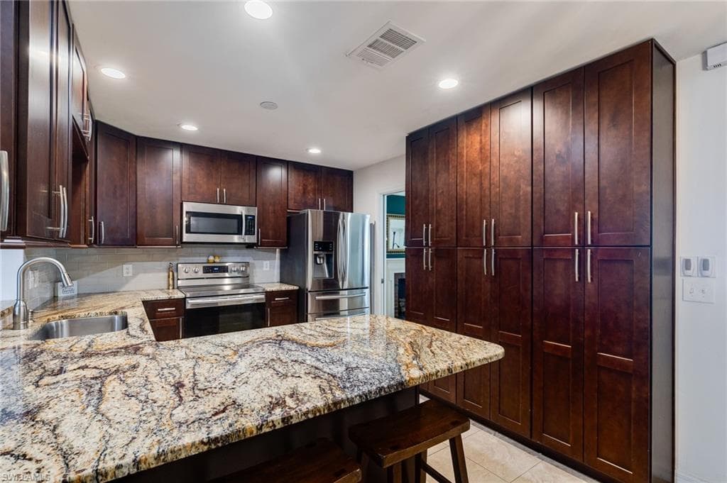 1292 Biltmore DR, FORT MYERS FL 33901-9