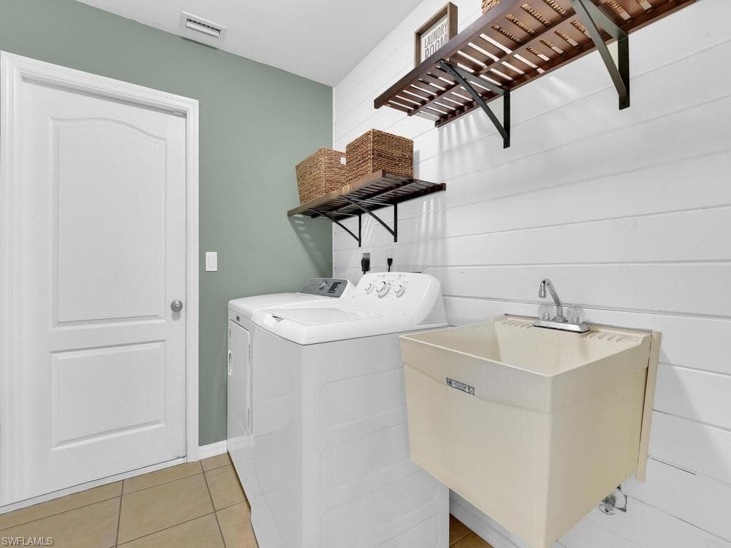 1506 NW 26th PL, CAPE CORAL FL 33993-29