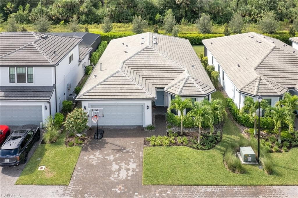 10518 Ventana CT, NAPLES FL 34120-31