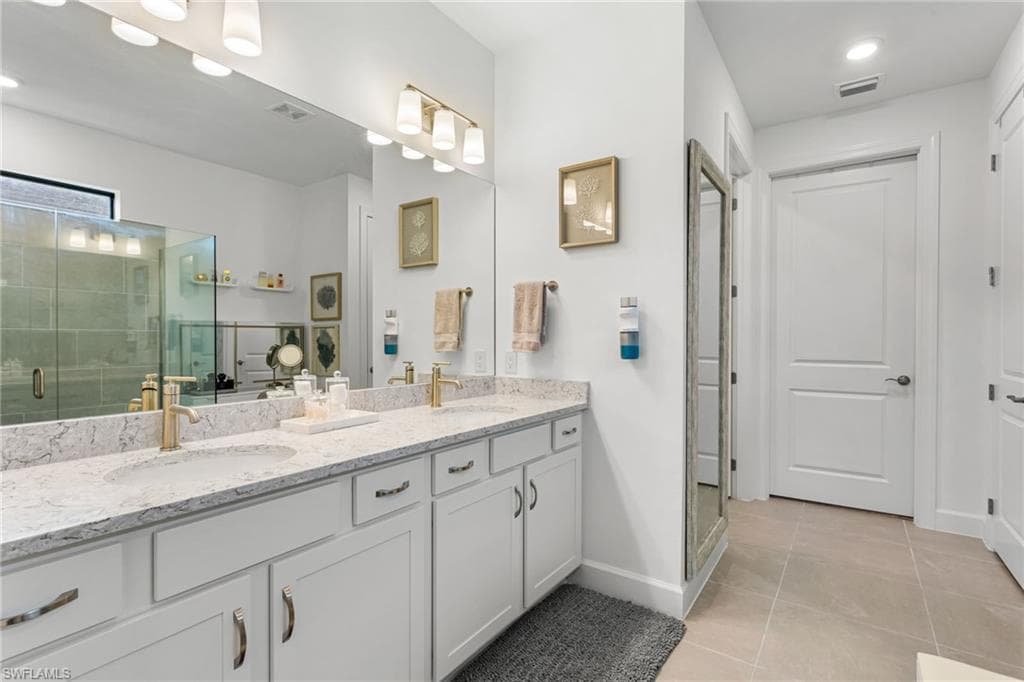 10518 Ventana CT, NAPLES FL 34120-13