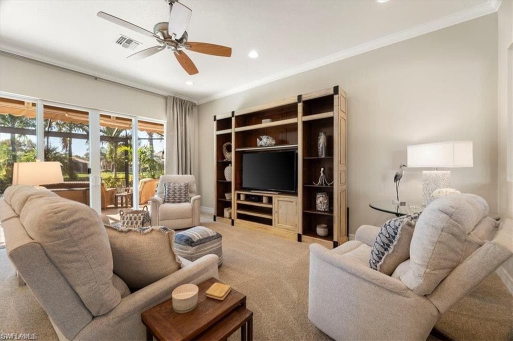 6670 Marbella LN, NAPLES FL 34105-4