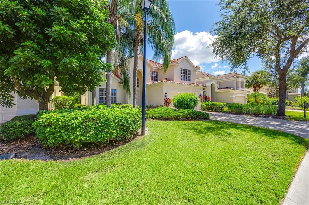 12885 Brynwood WAY, NAPLES FL 34105-1
