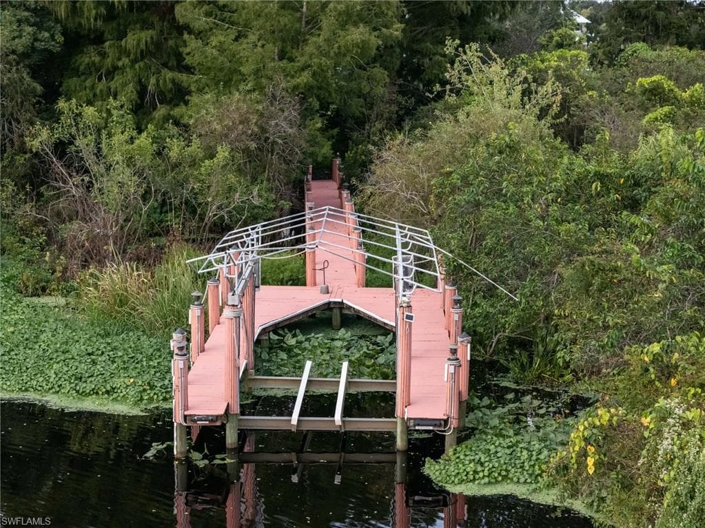 18161 Riverchase CT, ALVA FL 33920-42