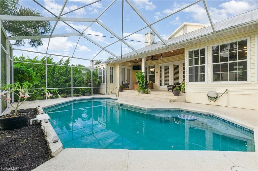 18161 Riverchase CT, ALVA FL 33920-35