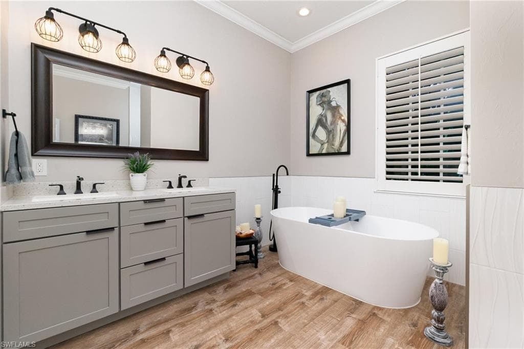 18161 Riverchase CT, ALVA FL 33920-23