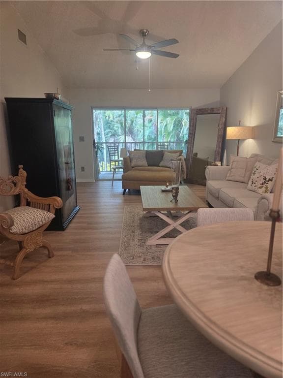 3531 County Barn RD # C201, NAPLES FL 34112-2