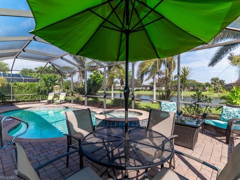3817 Ruby WAY, NAPLES FL 34114-25