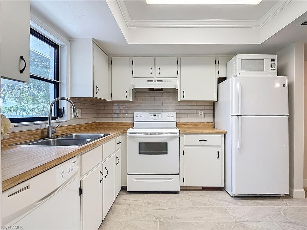 28120 PINE HAVEN WAY # 13, BONITA SPRINGS FL 34135-15